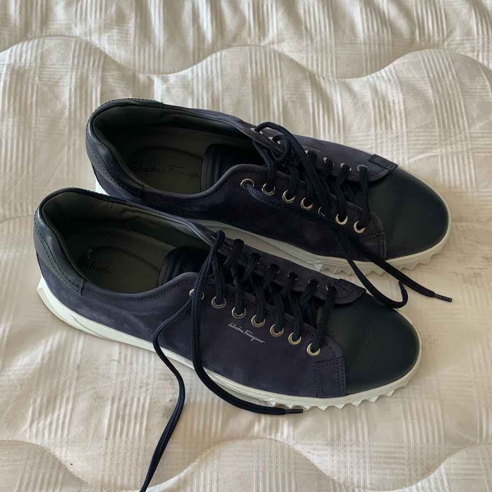 Ferragamo calf leather and nubuck sneakers in Bluemarine, size 8.5